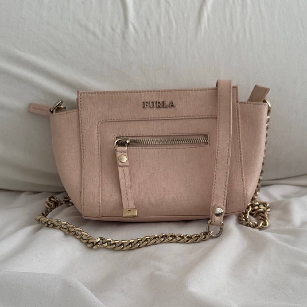 Furla Ginevra Crossbody Bag with Chain Strap
